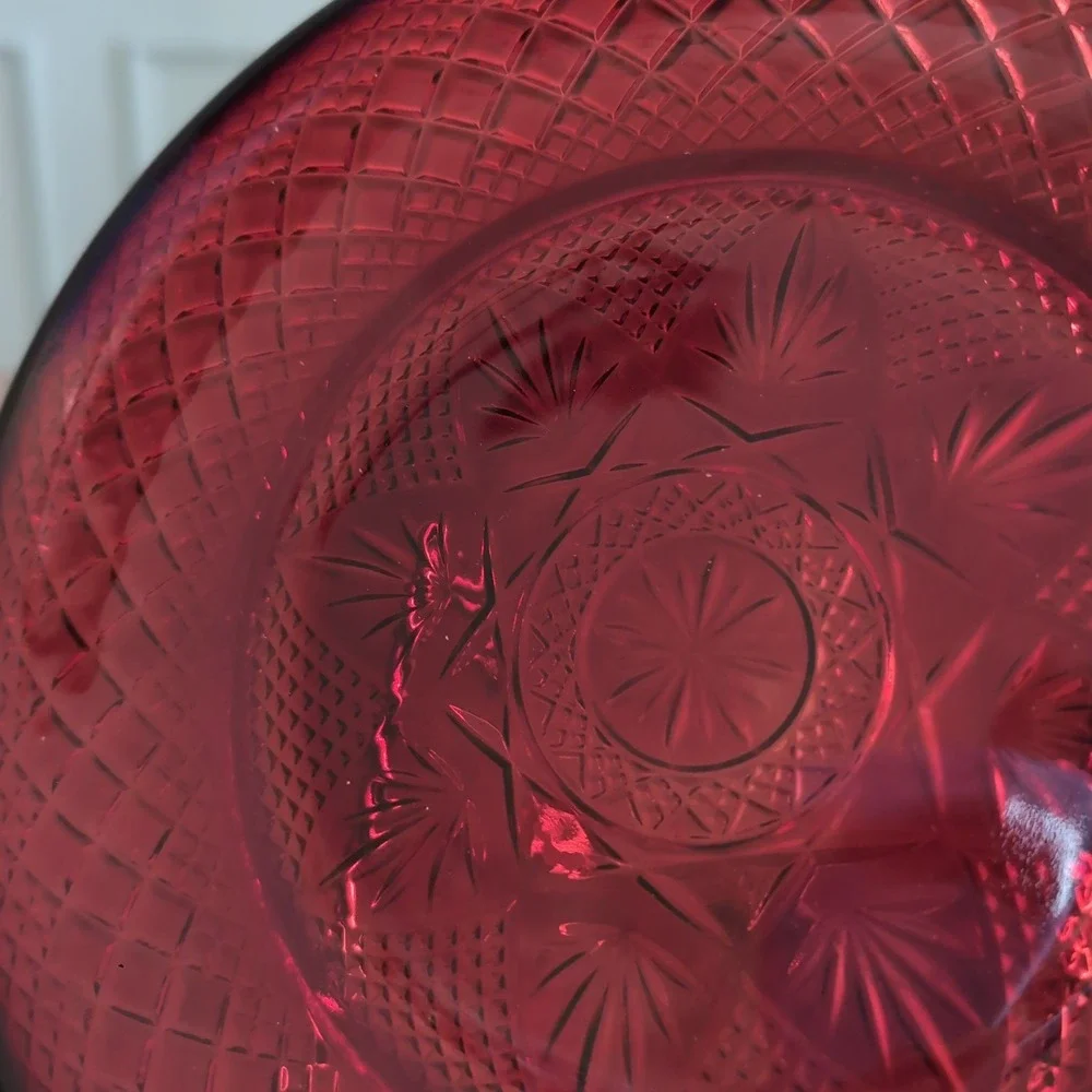 Vtg Set of 2 Luminarc Cristal D'Arques-Durand Ruby Red‎ France Salad Plates 8